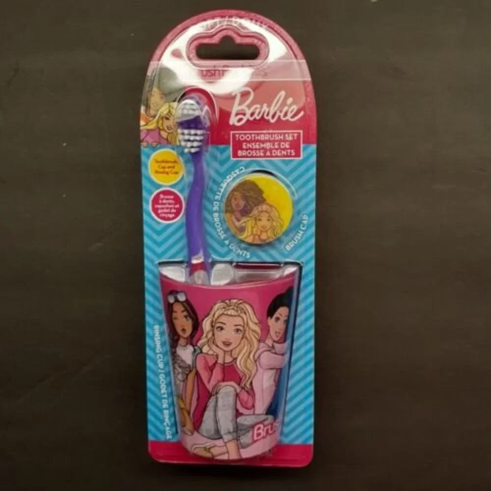 Mattel Barbie Brush Buddies Toothbrush 3 Piece Set Rinsing Cup Toothbrush Cap